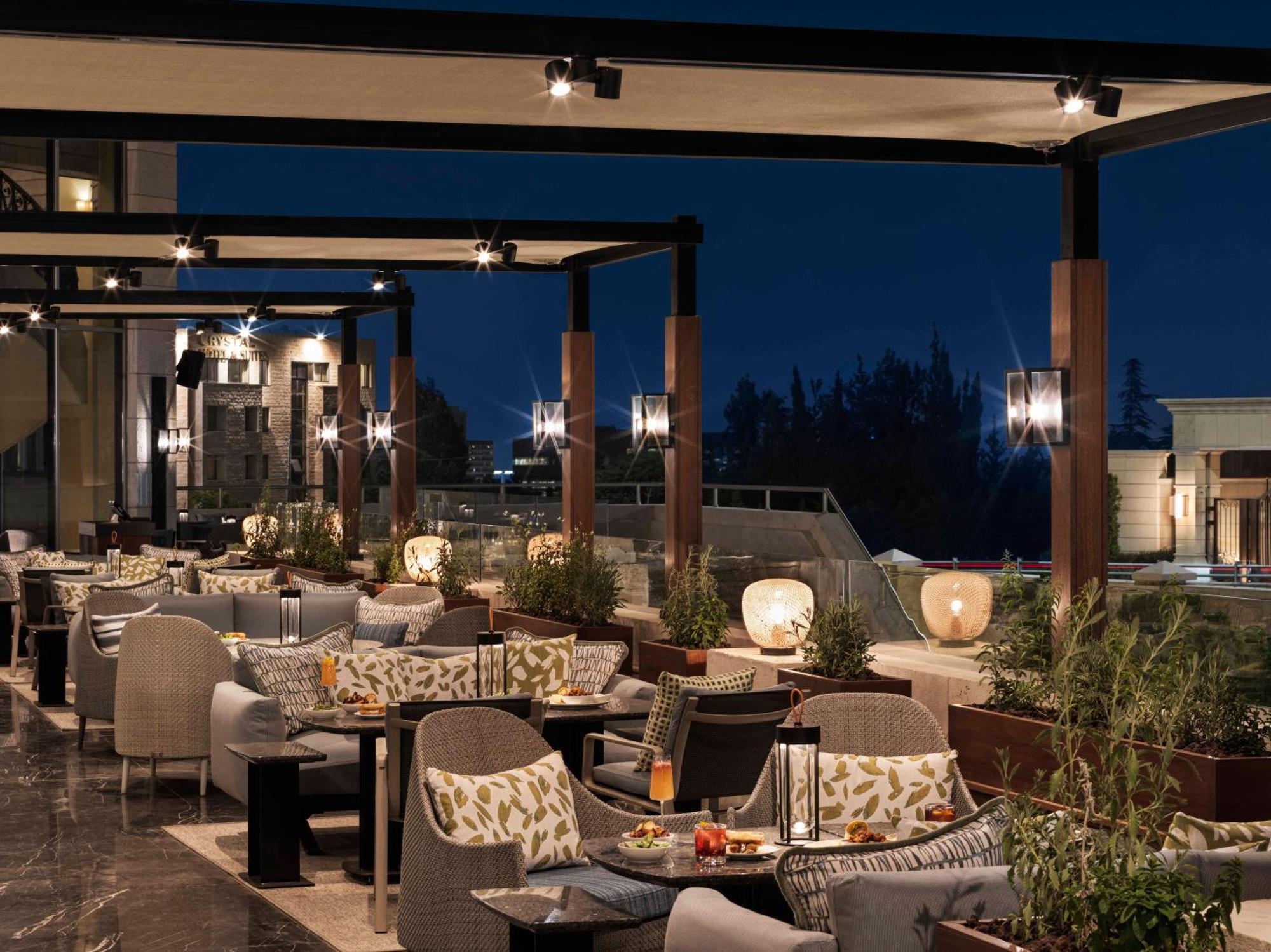 Four Seasons Hotel