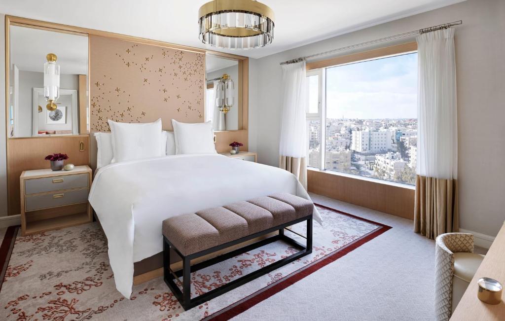 Four Seasons 5* Amman