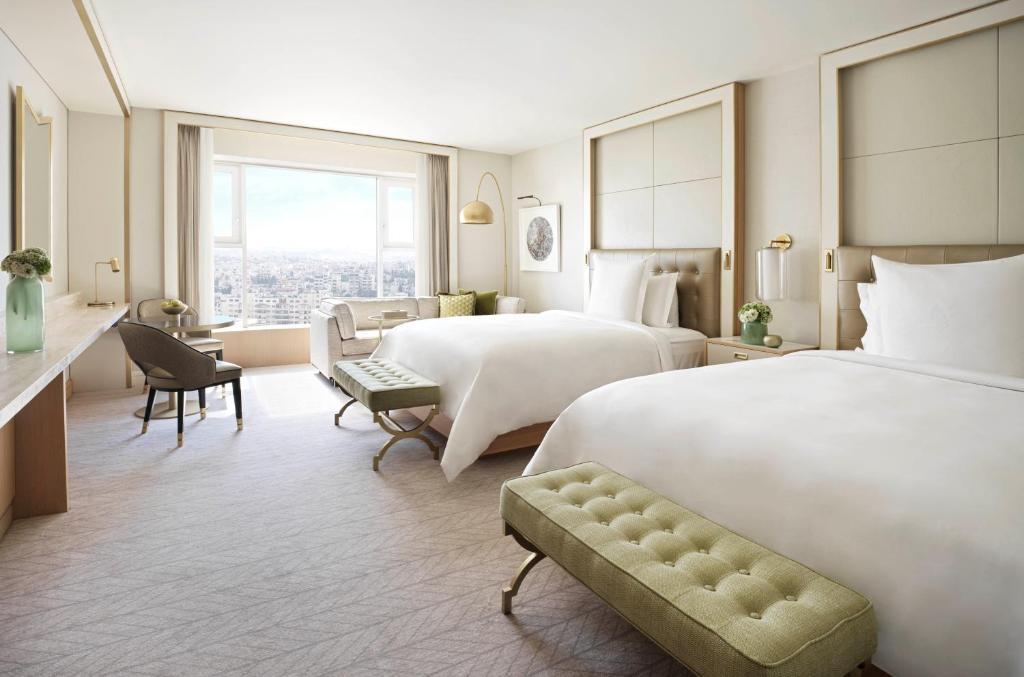 Four Seasons Hotel 5*