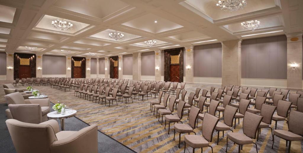 Four Seasons 5*