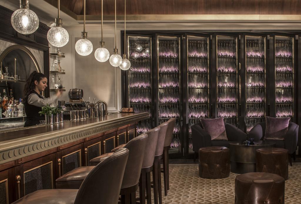 Four Seasons Hotel 5*